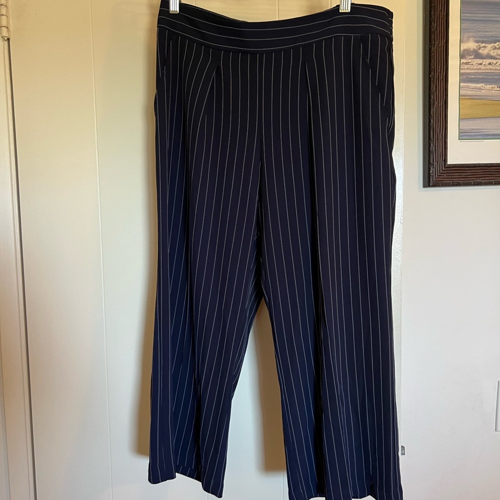 Dana Buchman Navy Striped Trousers